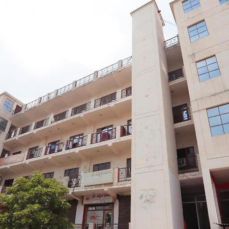 Hotel Mohan By Wb Inn آغْرا المظهر الخارجي الصورة