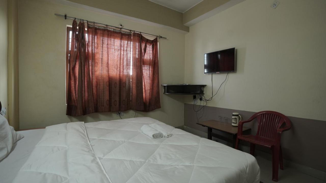 Hotel Mohan By Wb Inn آغْرا المظهر الخارجي الصورة