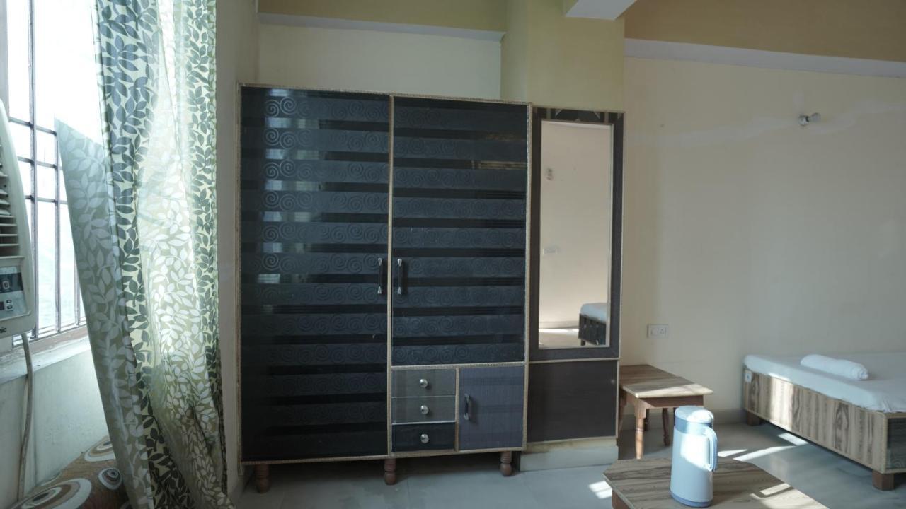 Hotel Mohan By Wb Inn آغْرا المظهر الخارجي الصورة
