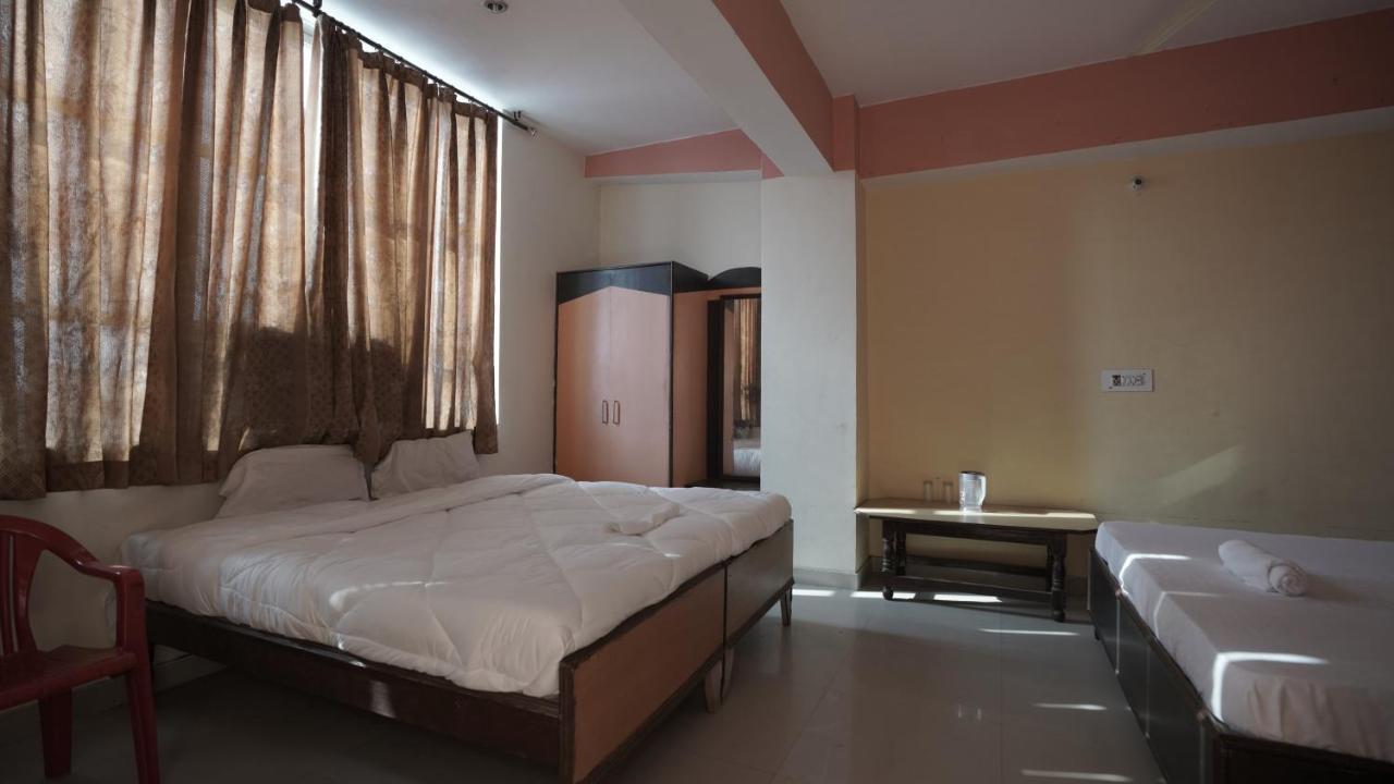 Hotel Mohan By Wb Inn آغْرا المظهر الخارجي الصورة